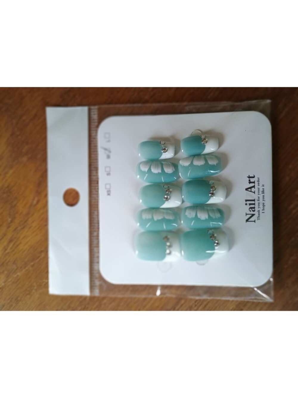 Teal & White Floral Press-On Nails With Rhinestones Medium Size